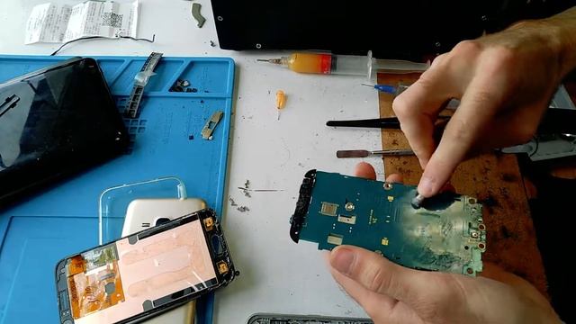 замена/ремонт микрофона на телефоне Samsung J120F смотреть онлайн
