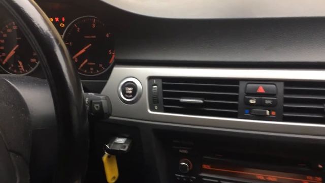 BMW e60 e90 e70. Как вторично завести машину без ключа. смотреть онлайн