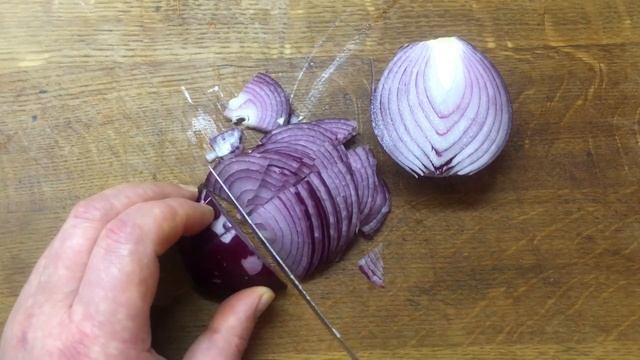 Салат из краснокочанной капусты с огурцами по-корейски . смотреть онлайн
