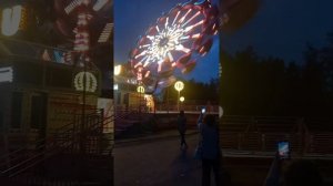 После ЭТОГО сразу в КОСМОС! ЦЕНТРИФУГА - аттракцион для смелых и отчаянных!  Парк Маяковского.