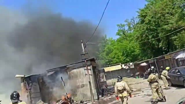 Прилет на Майский рынок в Донецке смотреть онлайн