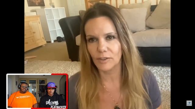 She SCAMS fans with a MAGICAL BRACELET смотреть онлайн