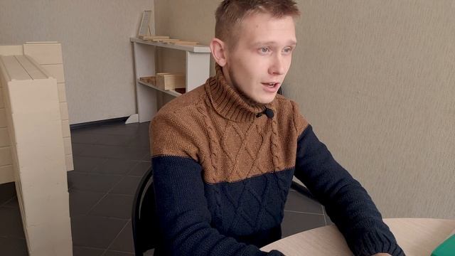 Какой материал выбрать для строительства дома? Сухой брус или брус естественной влажности? смотреть онлайн