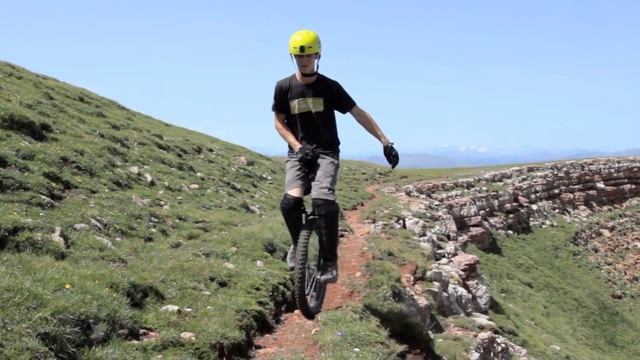 The Symbol || Dolomites Unicycle Downhill смотреть онлайн