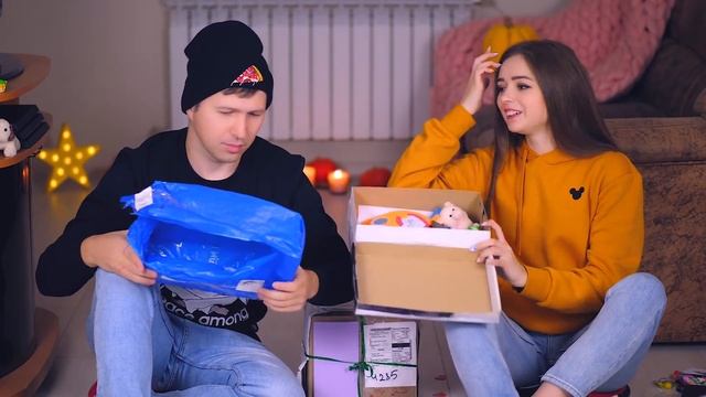 Распаковка посылок от подписчиков! Море посылок! ? Эльфинка смотреть онлайн