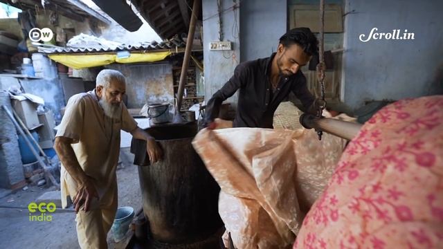 Eco India: Meet the artisans who are reviving the traditional, eco-friendly art of Batik printing смотреть онлайн