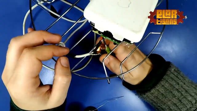 Cargador MacBook Pro: Cómo reparar, mejorar y testear - MagSafe 1 - Elartisans смотреть онлайн