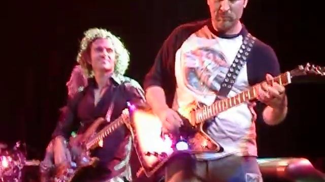 Joe Satriani, Steve Vai, Mike Keneally, Dweezil Zappa, and Brendon Small jam смотреть онлайн