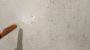 как найти провода в стене