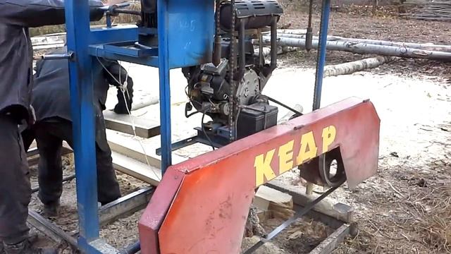 Мобильная пилорама "КЕДР" в селе "Кызыл-Дыйкан" 23-октября 2016г смотреть онлайн