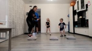 «Мама, папа, я - регбийная семья» с Екатериной Гамбаровой | Упражнения дома для всей семьи