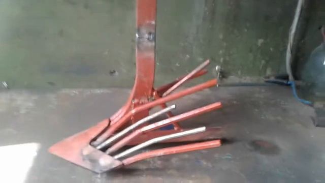 Веерная копалка из лапы смотреть онлайн