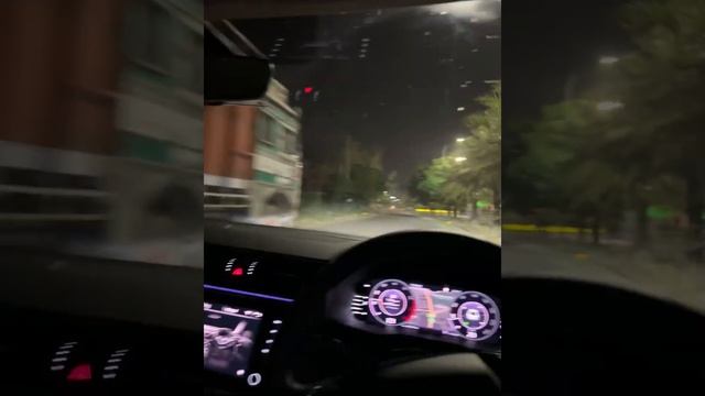 SKODA SUPERB NIGHT DRIVE POV