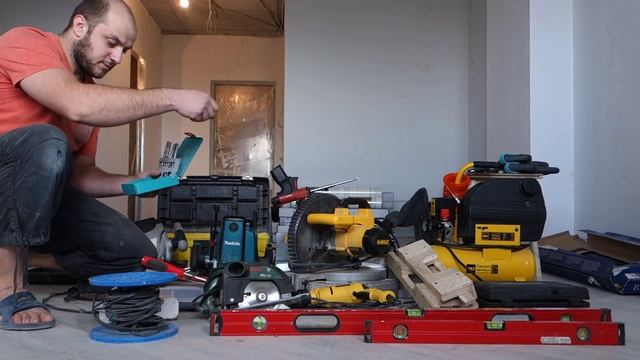 1. Инструмент для установки дверей смотреть онлайн