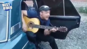 Зачем она берет, чужие пис)))