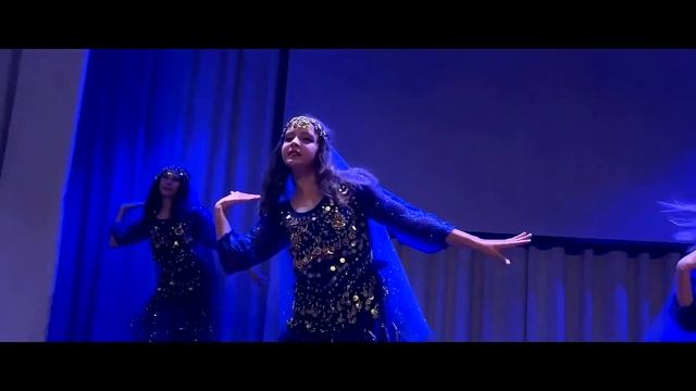 ИНДИЙСКИЙ ЭСТРАДНЫЙ ТАНЕЦ | яркая индия | индийские клипы смотреть онлайн