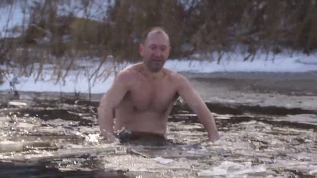 Каяк в проруби 09 02 20 смотреть онлайн