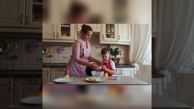 Банановый пирог за 5-7 мин. Без сахара и муки. смотреть онлайн