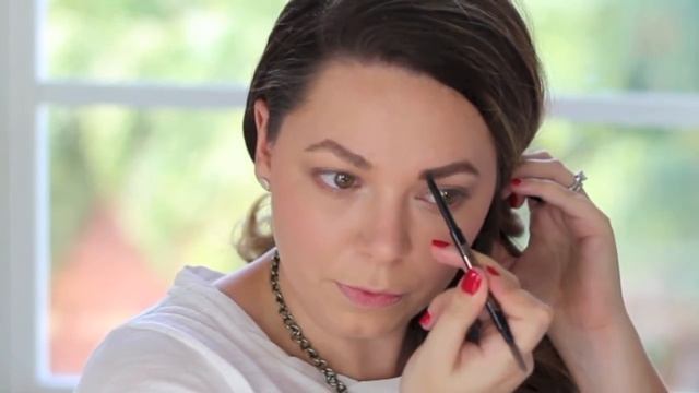 HOW TO: Naturally Defined Brows | From Shelley With Love смотреть онлайн