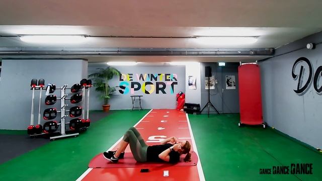 LES MILLS BODYPUMP - Core training смотреть онлайн