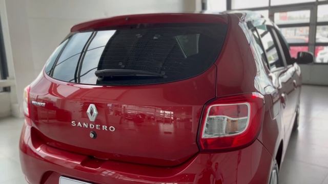 Renault Sandero смотреть онлайн