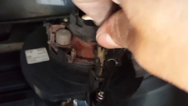 2003 Ford Explorer - How to remove the fog lights casing смотреть онлайн