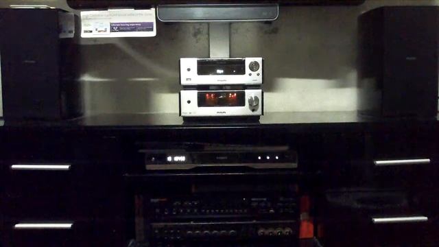 Philips BDP7500S2 and Philips MCD909 Vacuum Tube смотреть онлайн