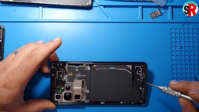 Samsung S21 Ultra 5G смотреть онлайн