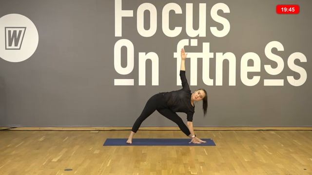 ЙОГА для 9-16 лет с Кристиной Умурьяновой | 15 апреля 2021 | Онлайн-тренировки World Class смотреть онлайн