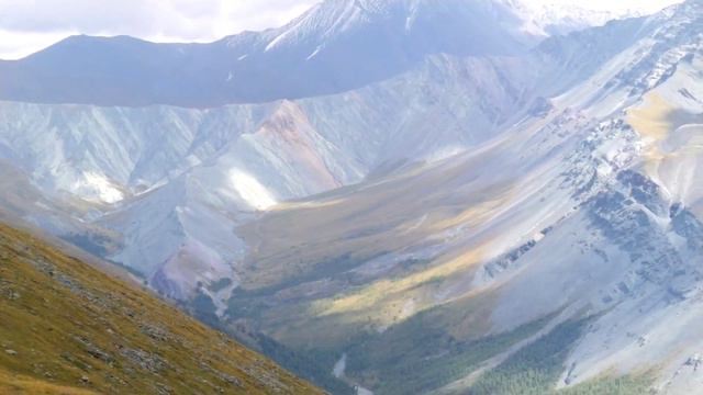 Потрясные виды Белухи (под Pink Floyd - Shine On You Crazy Diamond). Восторг! смотреть онлайн