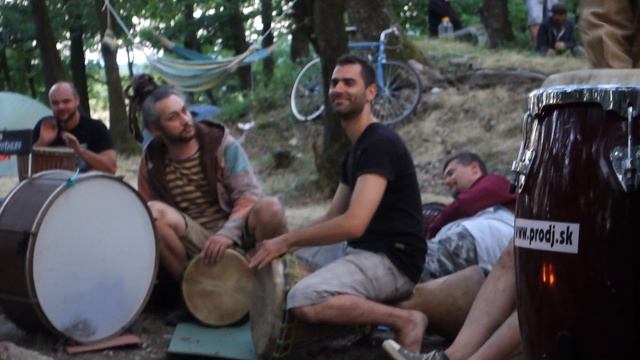 16. Pezinská Bubnovačka - ranné slnko - gitarový Jam смотреть онлайн