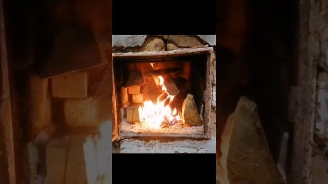 Как разгорается огонь в печи смотреть онлайн