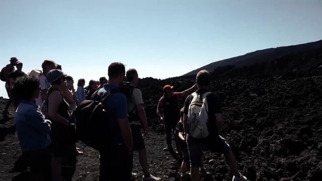 THE FLOOR IS LAVA VLOG (scalo l'Etna per voi!!!) смотреть онлайн