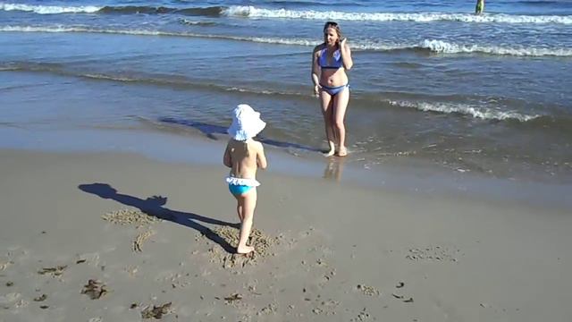 На пляже курорта Пионерский 15 08 15г смотреть онлайн