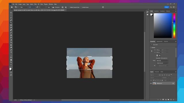Content aware scale in Photoshop stretch out an image