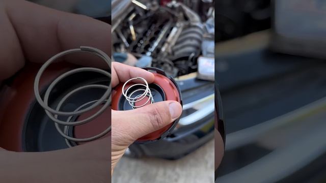 Silbido en Jetta y al quitar el tapón del aceite se quita #mecanica #autos #tallerautomotriz смотреть онлайн