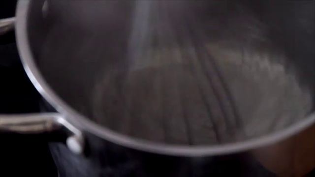 Как готовить яйцо пашот? Пошаговый рецепт смотреть онлайн