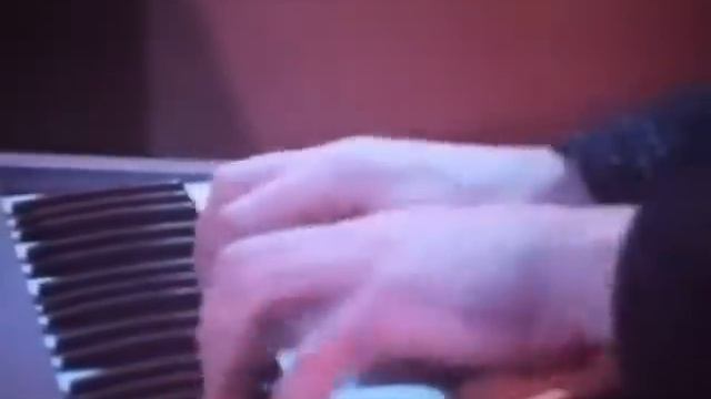 Kate Bush & David Gilmour - Running Up That Hill (Live 1987) смотреть онлайн