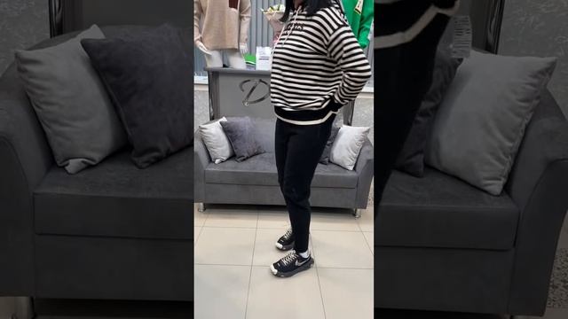 ОБЗОР ЖЕНСКИЕ ЗИМНИЕ КУРТКИ ПАЛЬТО | ХУДИ КОРЕЯ | БРЮКИ АЛЬПАКА смотреть онлайн