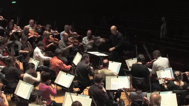 Rott - Symphonie n°1 dirigé par Paavo Järvi (répétition) смотреть онлайн