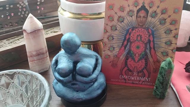 Reading for today from The Medicine Woman Oracle Deck - 31/05/23 смотреть онлайн
