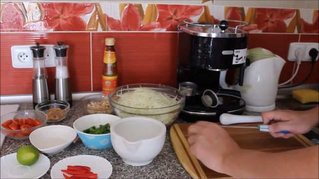 Салат из зеленой папайи (Som Tam) смотреть онлайн