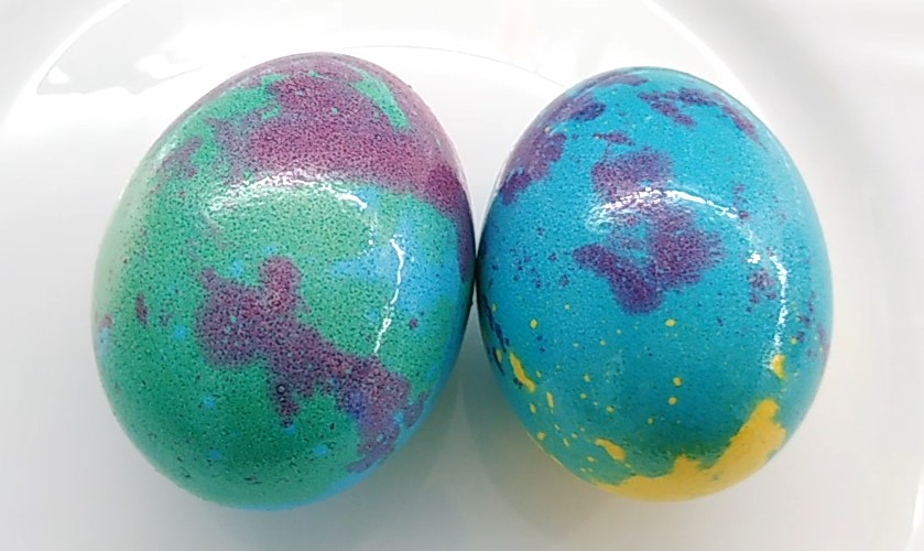 8 способов оригинально покрасить яйца на Пасху пищевыми красителями