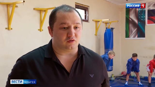 Давид Абиян завоевал золото Первенства ЮФО по самбо смотреть онлайн