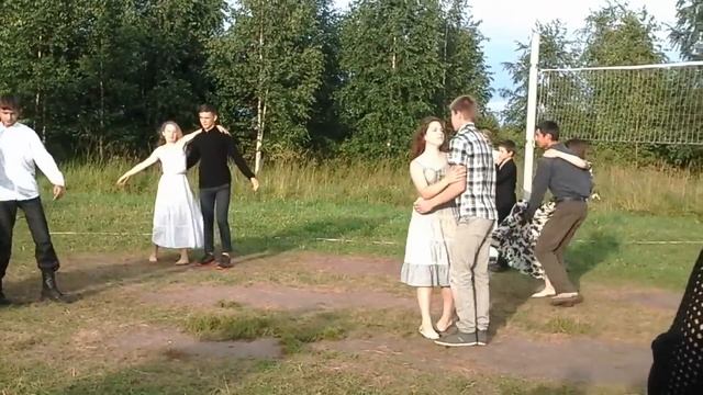 Русский вальс в Благодати. День Земли(2) смотреть онлайн