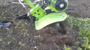 Китайский мотоблок по целине.