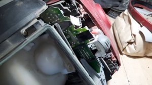 Пылесос Philips FC 9174 плавают обороты