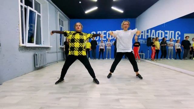 Танцы в Череповце с Лидой Сибилевой | Stefflon Don - 16 Shots | Танцевальный центр ЭЛЕФАНК смотреть онлайн