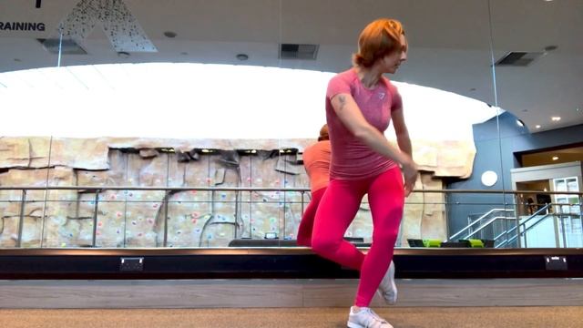 Side One Leg Jump (прыжки в сторону на одной ноге) смотреть онлайн