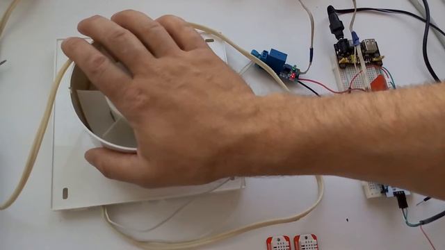 Реле влажности своими руками (AM2302 DHT22) смотреть онлайн